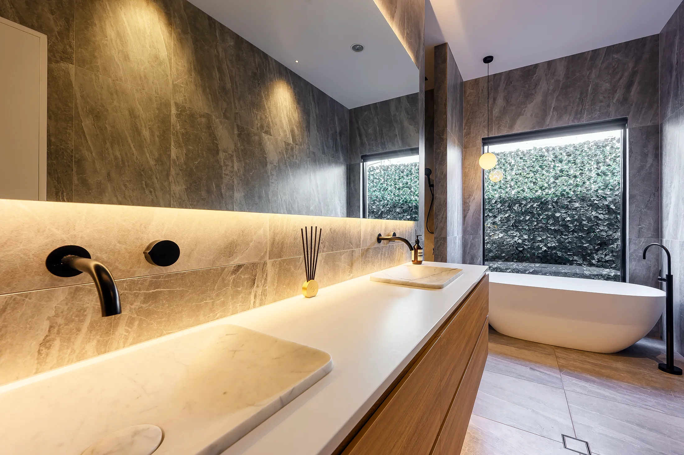 Ensuite & Powder Rooms
